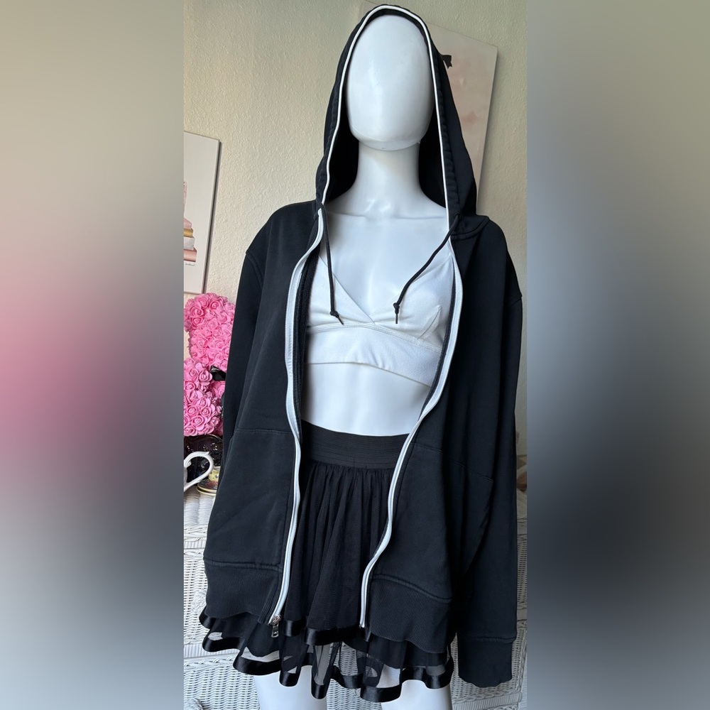 Michael Kors Hoodie zip up sweatshirt Ribbed Cuffs & Hem in black color Size XL